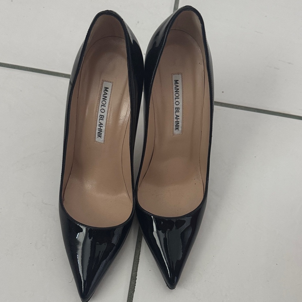 Manolo Blahnik Glossy Black Heels